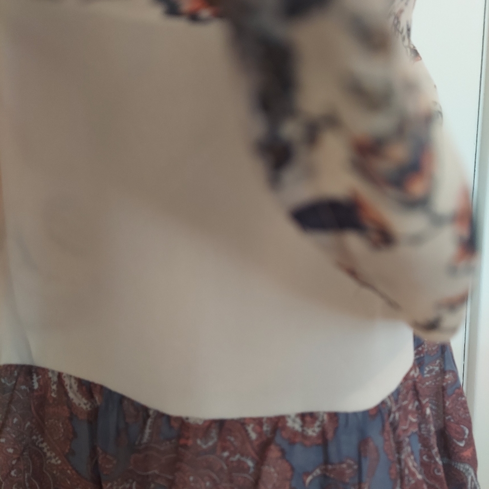 XHILARATION SLEEVELESS TOP. - Picture 5 of 5